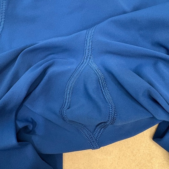 Lululemon Base Pace High-Rise Tight 25" in Symphony Blue Size 2 - Picture 9 of 11